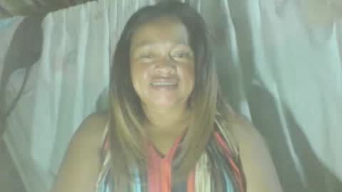 LorahxVane online show from April 5, 2026, 8:17 pm