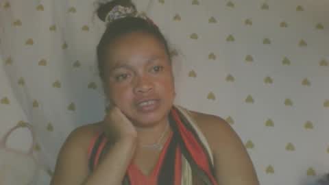 Snapshot of lorahxvane chatting on May 8, 2026, 10:09 am LorahxVane online show from May 8, 2026, 10:09 am