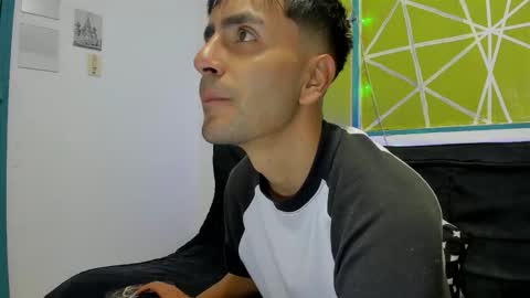 Snapshot of lord_apoloo chatting on February 12, 2026, 2:01 pm Apolo online show from February 12, 2026, 2:01 pm