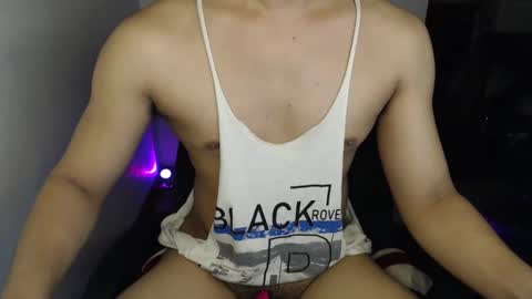 Snapshot of lord_of_cum69 chatting on June 11, 2026, 1:27 am Macky online show from June 11, 2026, 1:27 am