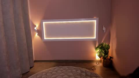 Deborah Daz online show from October 1, 2025, 12:33 pm