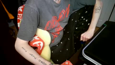 Snapshot of lordxw chatting on December 6, 2024, 2:24 am LORDXW online show from December 6, 2024, 2:24 am