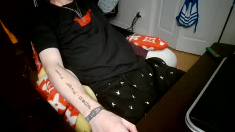 Snapshot of lordxw chatting on December 7, 2024, 6:54 am LORDXW online show from December 7, 2024, 6:54 am