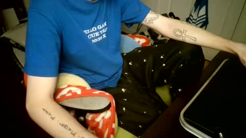 Snapshot of lordxw chatting on December 8, 2024, 8:47 pm LORDXW online show from December 8, 2024, 8:47 pm