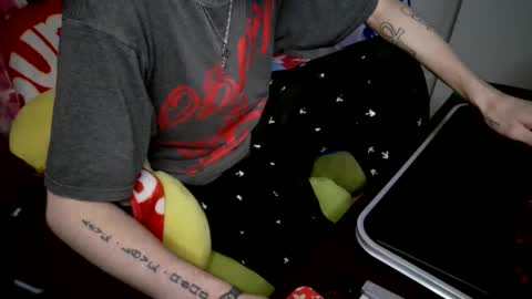 Snapshot of lordxw chatting on January 1, 2025, 12:11 am LORDXW online show from January 1, 2025, 12:11 am