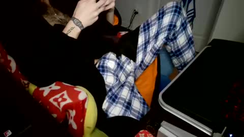 Snapshot of lordxw chatting on January 5, 2025, 6:24 am LORDXW online show from January 5, 2025, 6:24 am