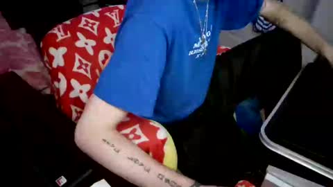 Snapshot of lordxw chatting on January 5, 2025, 10:50 pm LORDXW online show from January 5, 2025, 10:50 pm