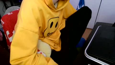 Snapshot of lordxw chatting on January 19, 2025, 4:25 pm LORDXW online show from January 19, 2025, 4:25 pm