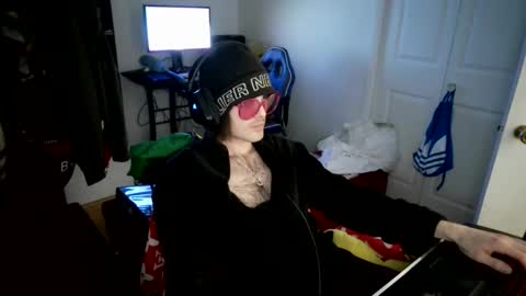 Snapshot of lordxw chatting on March 6, 2025, 12:21 am LORDXW online show from March 6, 2025, 12:21 am