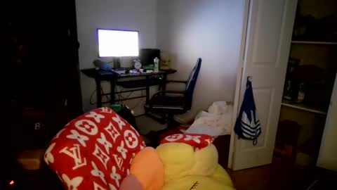 Snapshot of lordxw chatting on March 9, 2025, 12:10 am LORDXW online show from March 9, 2025, 12:10 am