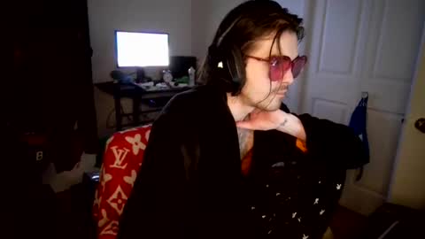 Snapshot of lordxw chatting on March 11, 2025, 10:53 pm LORDXW online show from March 11, 2025, 10:53 pm