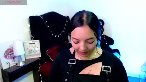 Loren online show from June 27, 2026, 6:46 pm