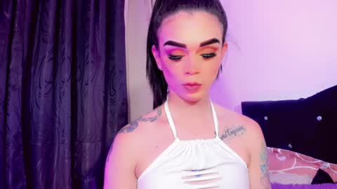 lesly lorena online show from September 11, 2025, 11:16 pm