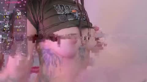 lorena_jade online show from May 5, 2026, 8:28 pm