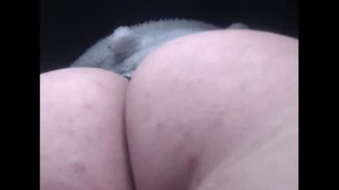 Snapshot of lorenitha_20 chatting on August 4, 2026, 4:53 pm lorenitha online show from August 4, 2026, 4:53 pm
