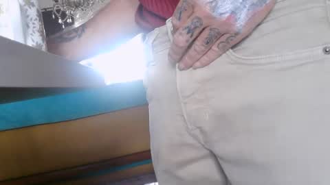 Snapshot of lorenzotdu41 chatting on October 25, 2025, 11:29 am Lorenzot41 online show from October 25, 2025, 11:29 am