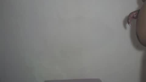 lorena online show from October 31, 2025, 2:23 am