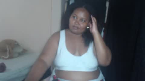 lorena online show from November 4, 2025, 4:55 am