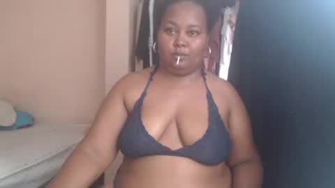 lorena online show from November 4, 2025, 6:40 pm