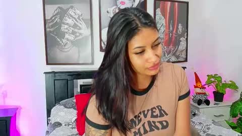 loretahorny online show from March 3, 2026, 2:34 pm