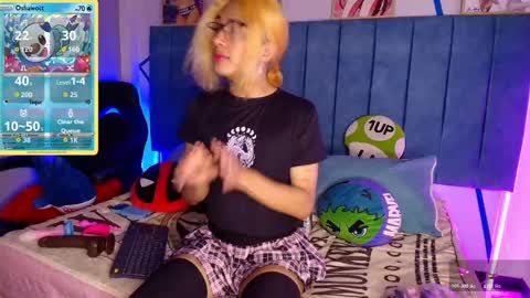 LorettMatthew online show from November 8, 2025, 6:35 am