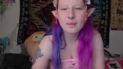 Snapshot of loricritter2 chatting on August 2, 2026, 11:14 pm Lori Critter online show from August 2, 2026, 11:14 pm