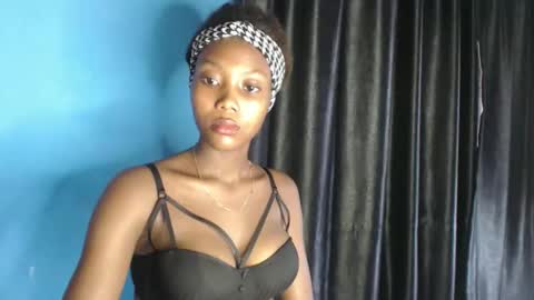 lorrycutie16 online show from April 11, 2026, 4:22 pm