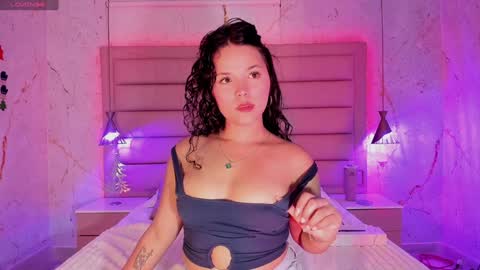 Snapshot of lotti_carter chatting on January 7, 2025, 3:14 am Lotti online show from January 7, 2025, 3:14 am