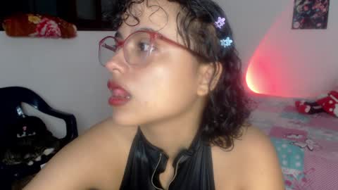 Snapshot of lou_cuteee chatting on January 26, 2025, 10:24 pm lou_cuteee online show from January 26, 2025, 10:24 pm