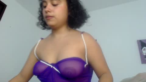 Snapshot of lou_cuteee chatting on January 28, 2025, 5:00 am lou_cuteee online show from January 28, 2025, 5:00 am