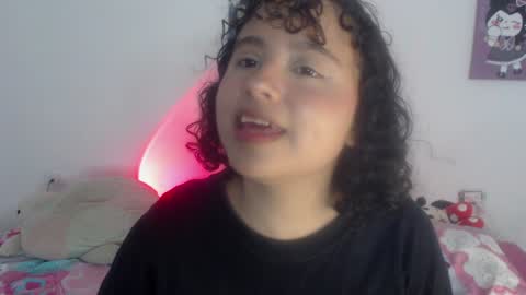 Snapshot of lou_cuteee chatting on January 30, 2025, 4:16 am lou_cuteee online show from January 30, 2025, 4:16 am