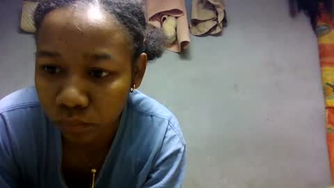 louane98 online show from July 10, 2026, 7:34 am