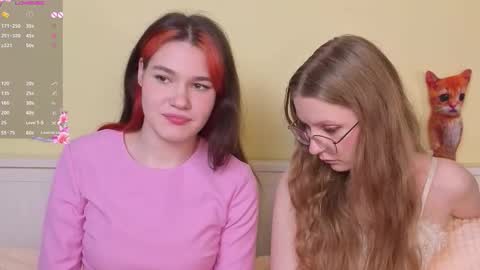 Snapshot of louannbisignano chatting on September 21, 2025, 7:04 pm Riley online show from September 21, 2025, 7:04 pm