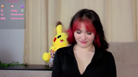 Snapshot of louannbisignano chatting on October 28, 2025, 7:49 pm Riley online show from October 28, 2025, 7:49 pm