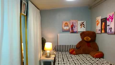 Snapshot of louie_sexy chatting on January 30, 2025, 10:19 am Cathy online show from January 30, 2025, 10:19 am