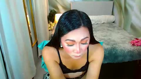 Snapshot of louie_sexy chatting on February 25, 2025, 10:15 am Cathy online show from February 25, 2025, 10:15 am