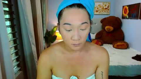 Snapshot of louie_sexy chatting on September 19, 2025, 4:58 am Cathy online show from September 19, 2025, 4:58 am