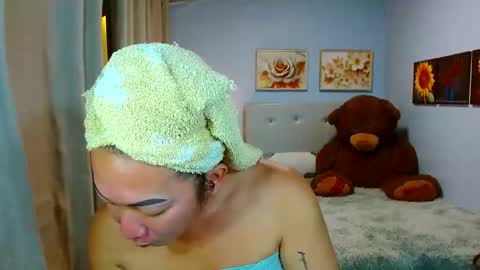 Snapshot of louie_sexy chatting on November 12, 2025, 7:53 am Cathy online show from November 12, 2025, 7:53 am