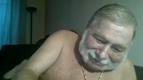 Snapshot of louis_chokdee chatting on January 16, 2025, 3:46 pm louis_chokdee online show from January 16, 2025, 3:46 pm