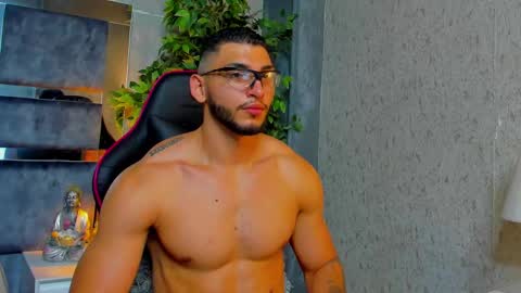 Louis online show from September 21, 2025, 10:55 pm