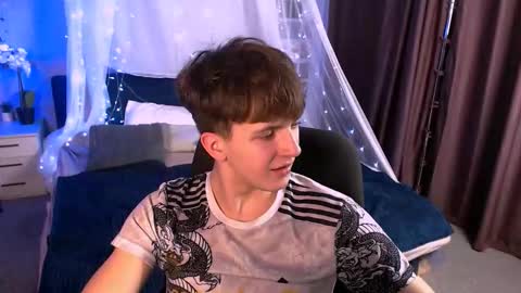 Snapshot of louis_tiger chatting on November 23, 2025, 9:03 pm your dream online show from November 23, 2025, 9:03 pm