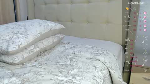 Snapshot of loula03 chatting on June 10, 2026, 12:04 pm online show from June 10, 2026, 12:04 pm