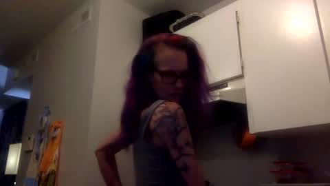 Snapshot of love_blooms chatting on March 3, 2026, 9:59 am love_blooms online show from March 3, 2026, 9:59 am