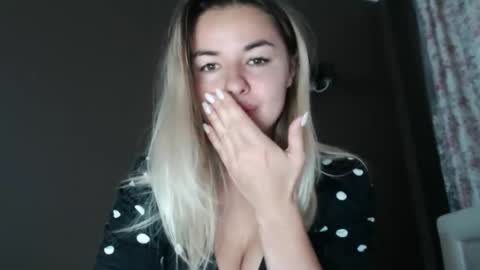 Snapshot of love_dom_meg chatting on November 1, 2025, 7:10 am Megane online show from November 1, 2025, 7:10 am