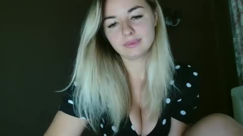 Snapshot of love_dom_meg chatting on November 7, 2025, 8:47 am Megane online show from November 7, 2025, 8:47 am