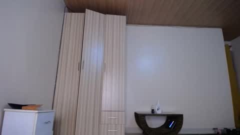 Snapshot of love_niahh chatting on January 12, 2026, 12:49 am niahh online show from January 12, 2026, 12:49 am