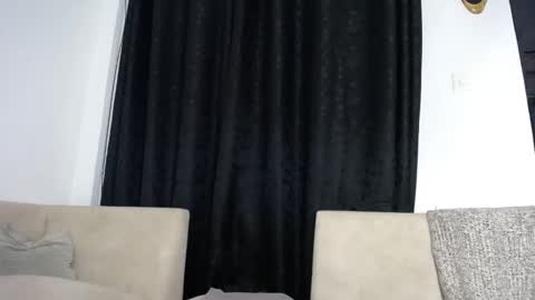 Snapshot of love_niahh chatting on February 19, 2026, 1:34 am niahh online show from February 19, 2026, 1:34 am