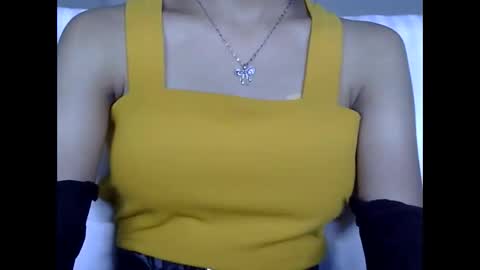 Snapshot of love_riva chatting on October 30, 2025, 10:27 am Riva online show from October 30, 2025, 10:27 am