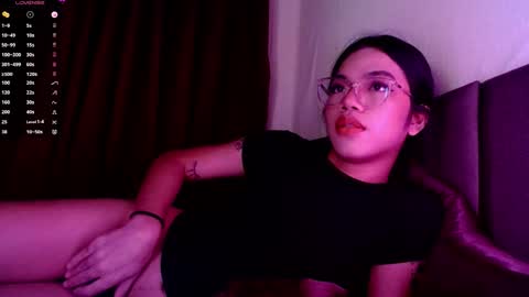 Snapshot of love_seren chatting on October 7, 2025, 12:13 pm Seren online show from October 7, 2025, 12:13 pm