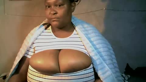 Snapshot of lovebesty chatting on June 12, 2026, 5:28 am lovebesty online show from June 12, 2026, 5:28 am